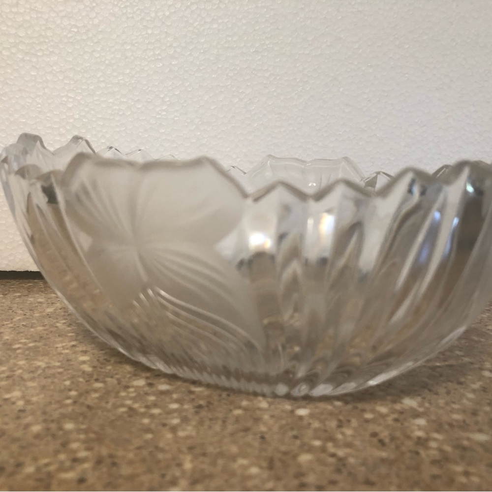 Mikasa Crystal Glass Oval Candy Dish/Bowl Frosted
